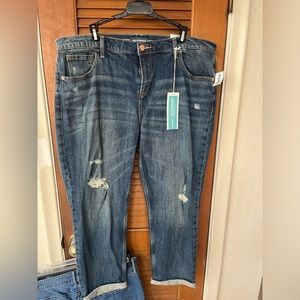 Old Navy jeans size 16 never worn tags are still on